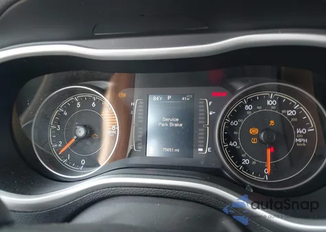 2017 Jeep Cherokee Sport 4X4 from USA, damaged, VIN 1C4PJMAS1HW631383